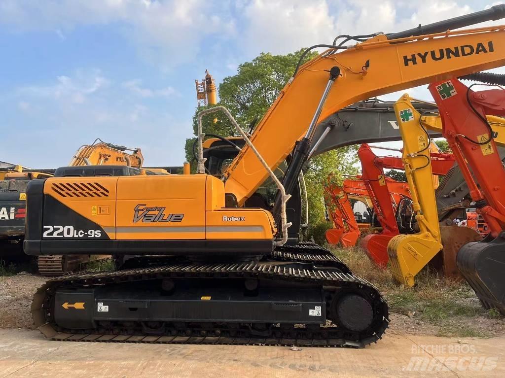 Hyundai R220LC-9S Excavadoras de cadenas