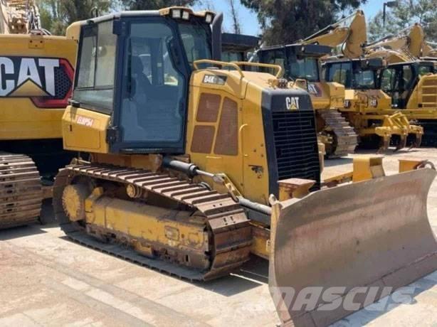 CAT D 4 K 2 XL Buldozer sobre oruga