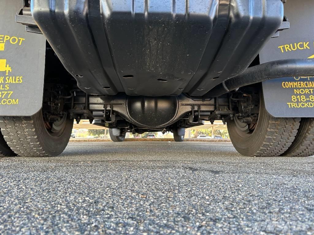 Ford F 550 SD Camiones volquete para virutas de madera