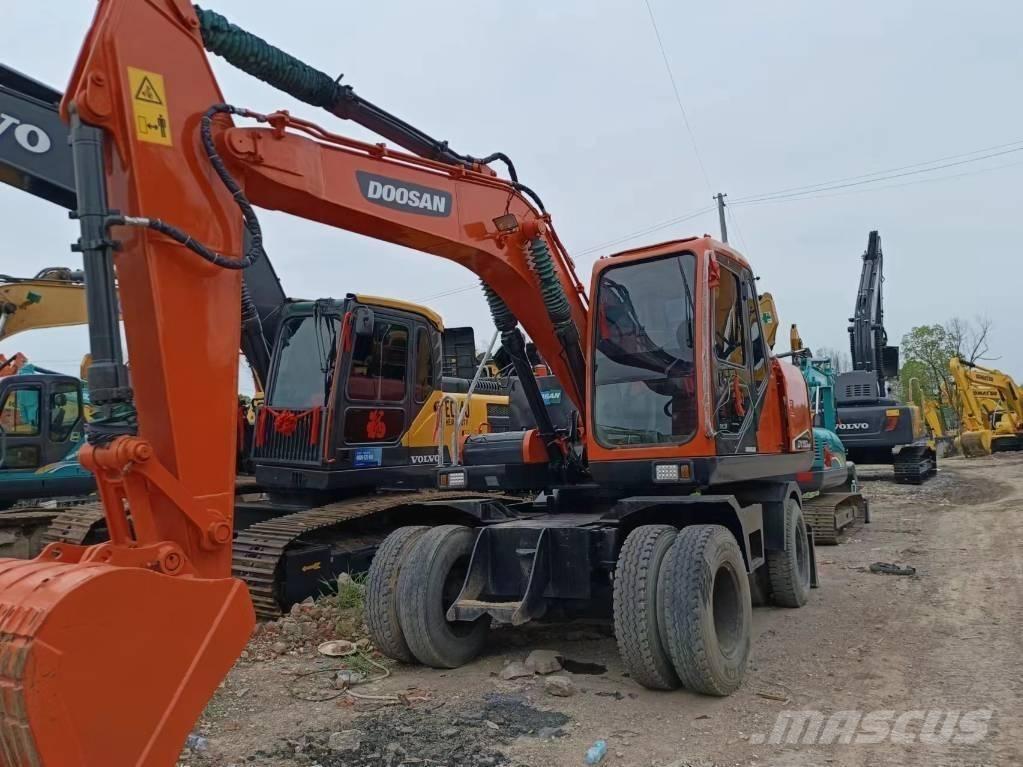 Doosan 150 W Excavadoras de ruedas