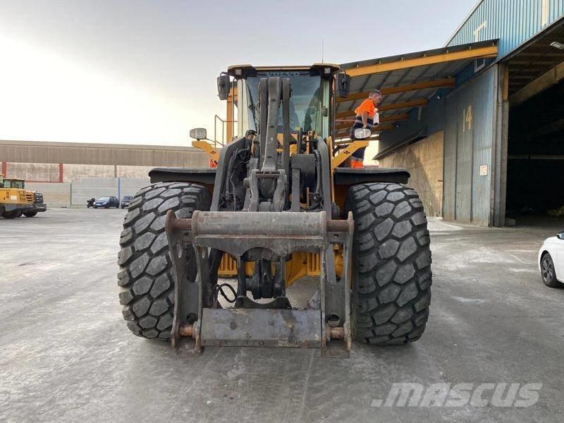 Volvo L 220 H Cargadoras sobre ruedas