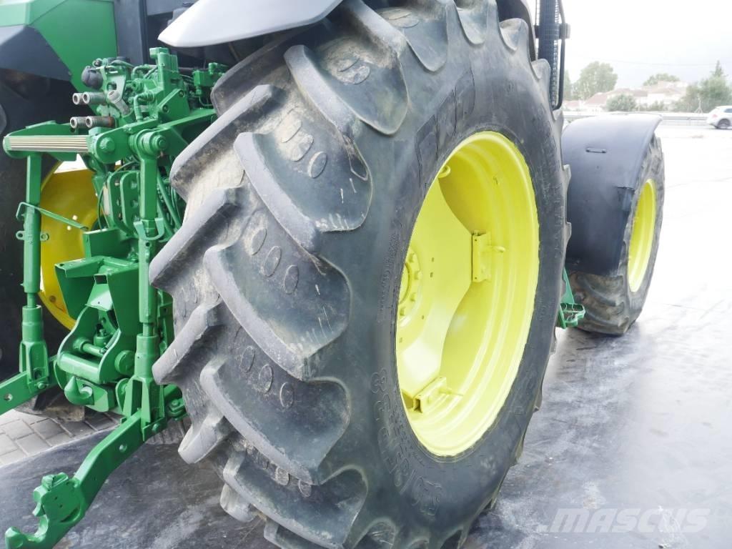 John Deere 6800 Tractores