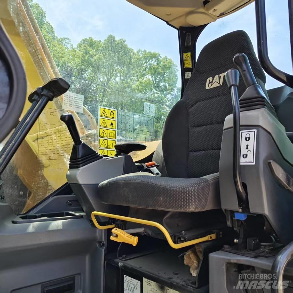 CAT 310 Excavadoras de cadenas