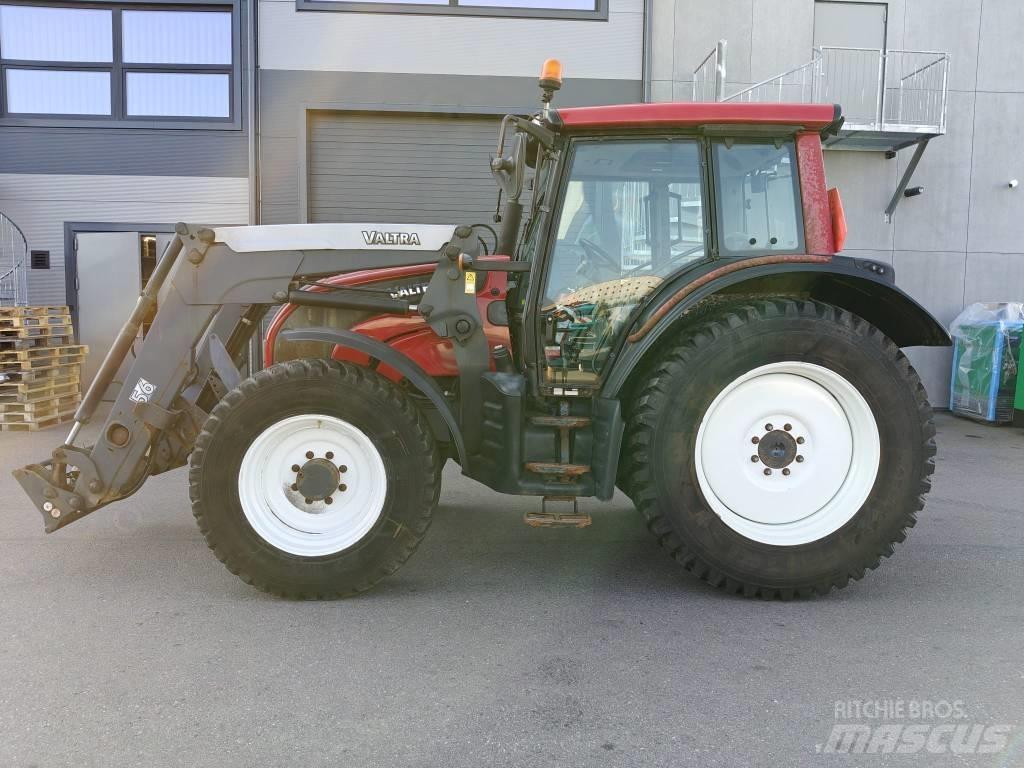 Valtra N 101 Tractores