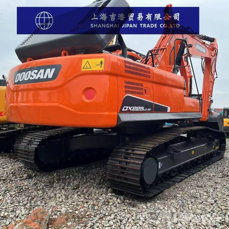 Doosan DX 225 Excavadoras de cadenas