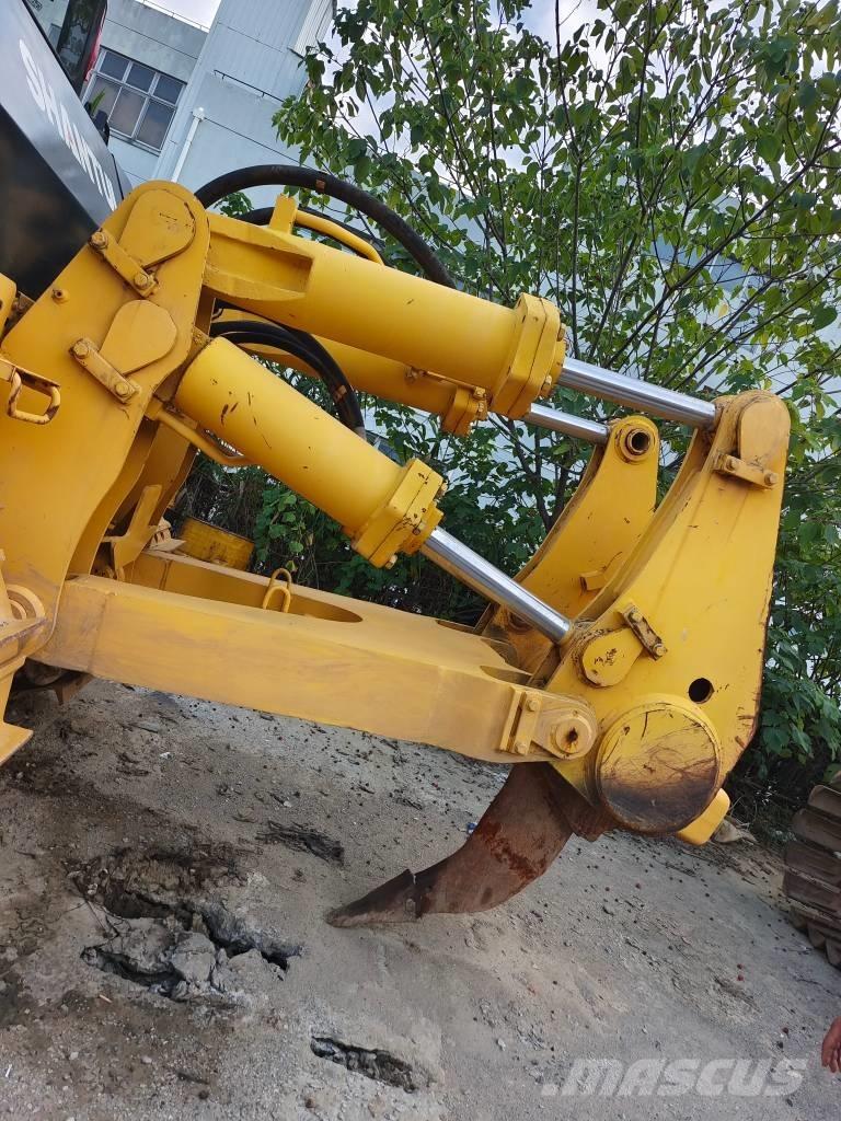Shantui SD 32 Buldozer sobre oruga