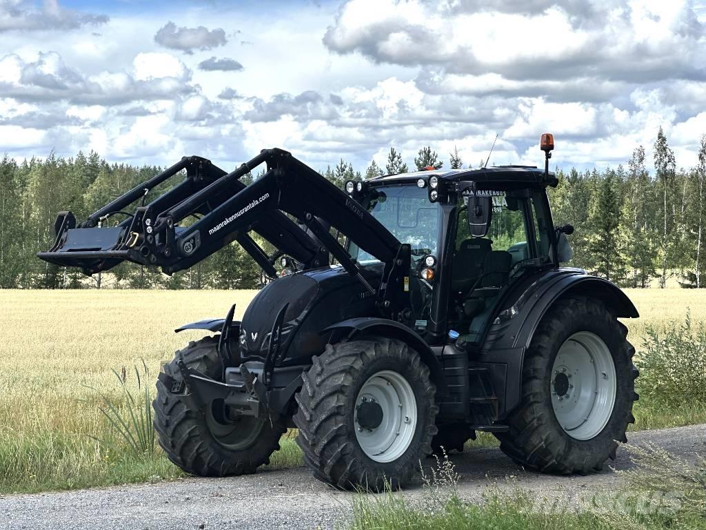 Valtra N 104 Tractores