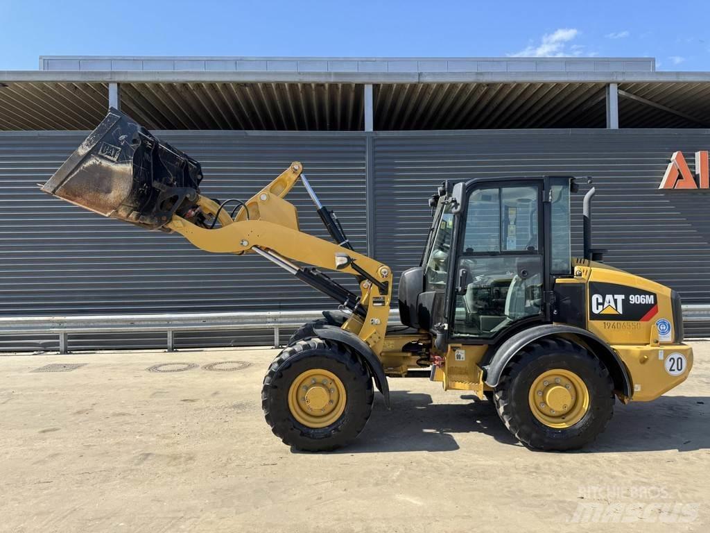 CAT 906M Cargadoras sobre ruedas