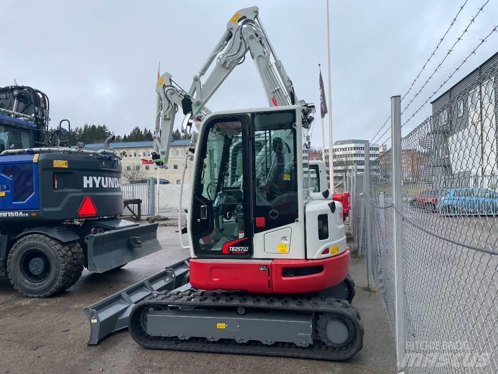 Takeuchi TB 257 FR Mini excavadoras < 7t