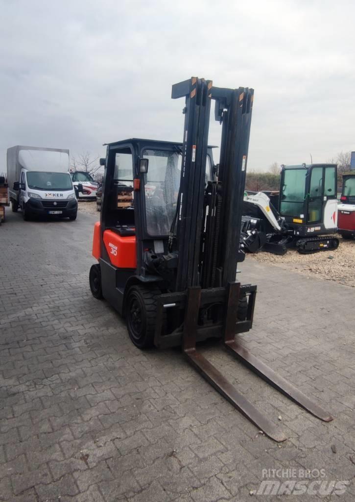 Doosan D 30 G Carretillas diesel
