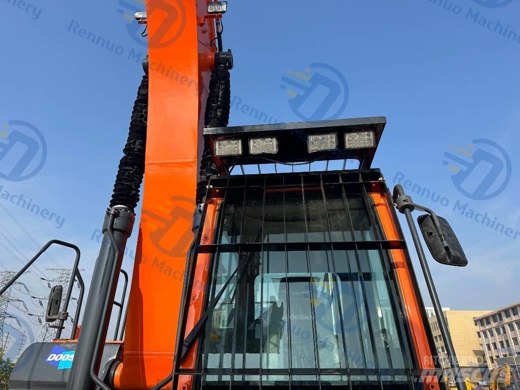 Doosan DX 300LC-9C Excavadoras de cadenas