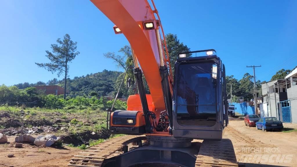 Doosan DX 225 LCA Excavadoras de cadenas