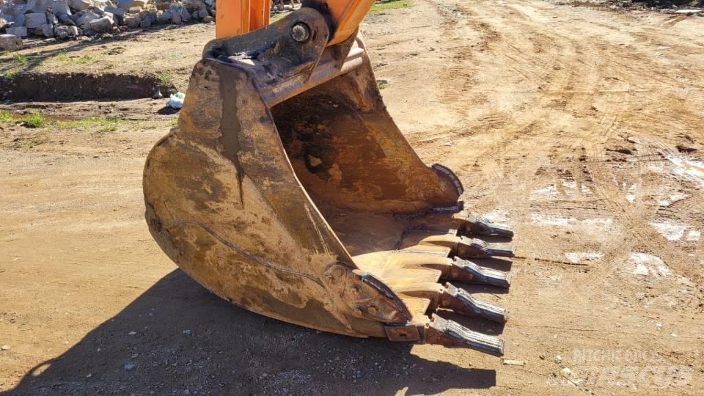Doosan DX 225 LCA Excavadoras de cadenas