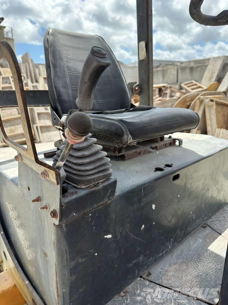 Bomag BW 120 AD-3 Rodillos de doble tambor