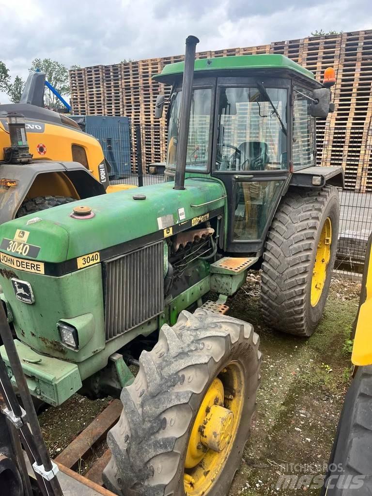 John Deere 3040 Tractores