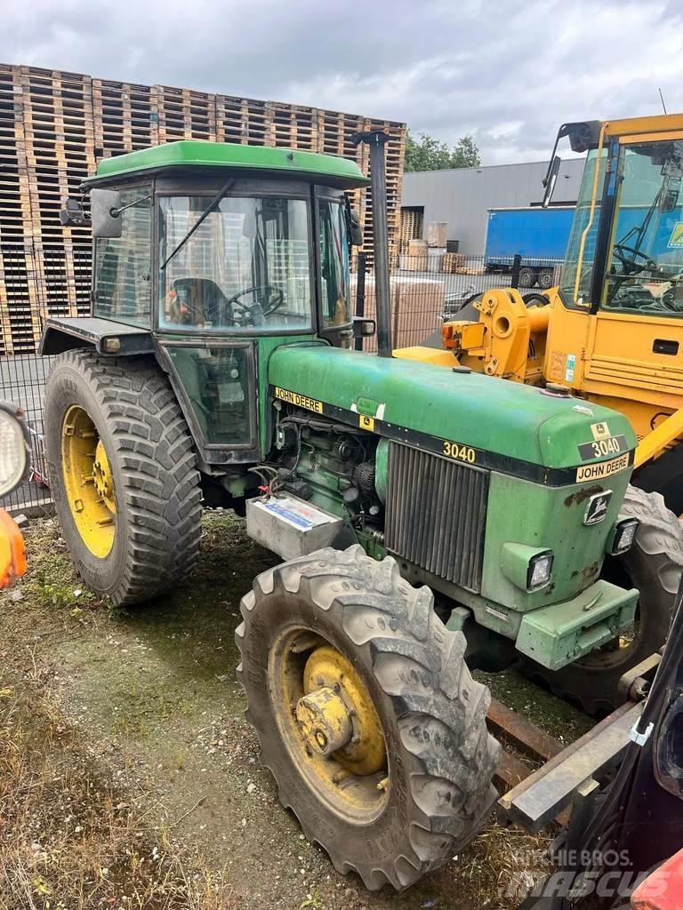 John Deere 3040 Tractores