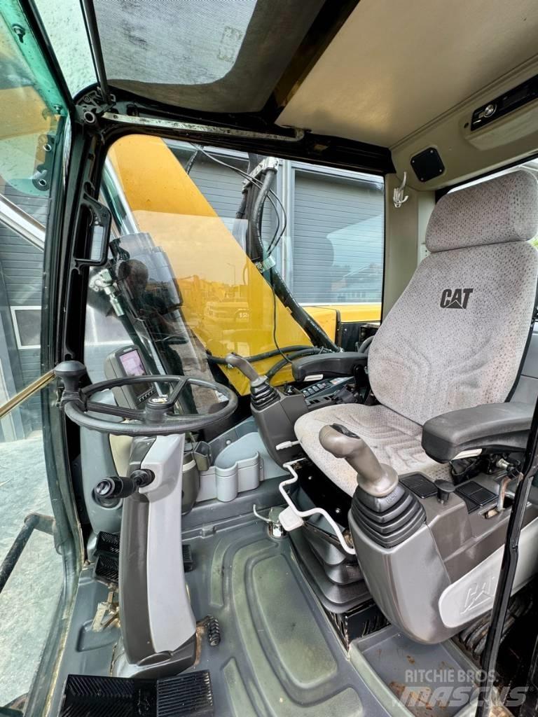 CAT M322D Excavadoras de ruedas
