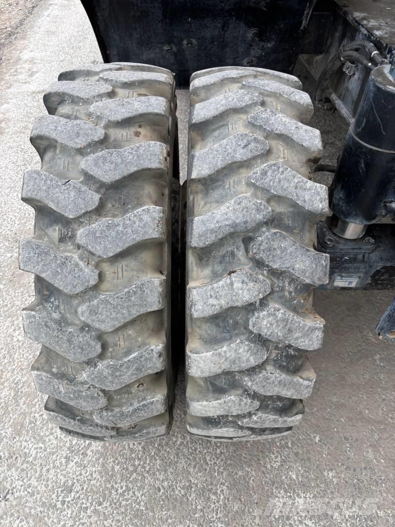 Hitachi ZX 140 W-5B Excavadoras de ruedas