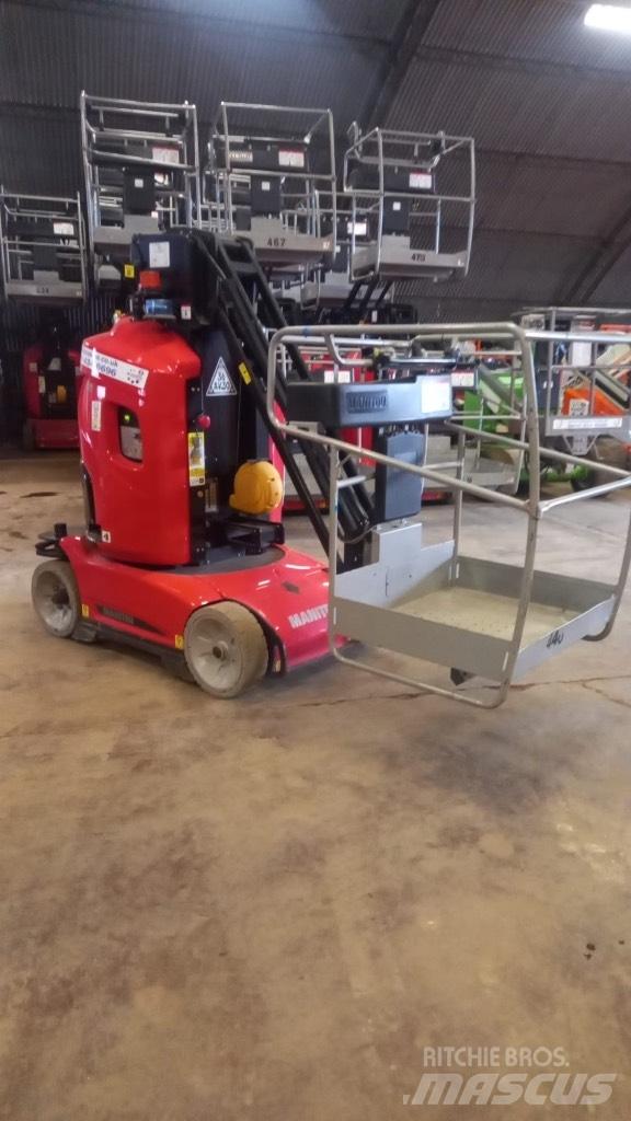 Manitou 100 VJR Ascensores de personal y montacargas de acceso