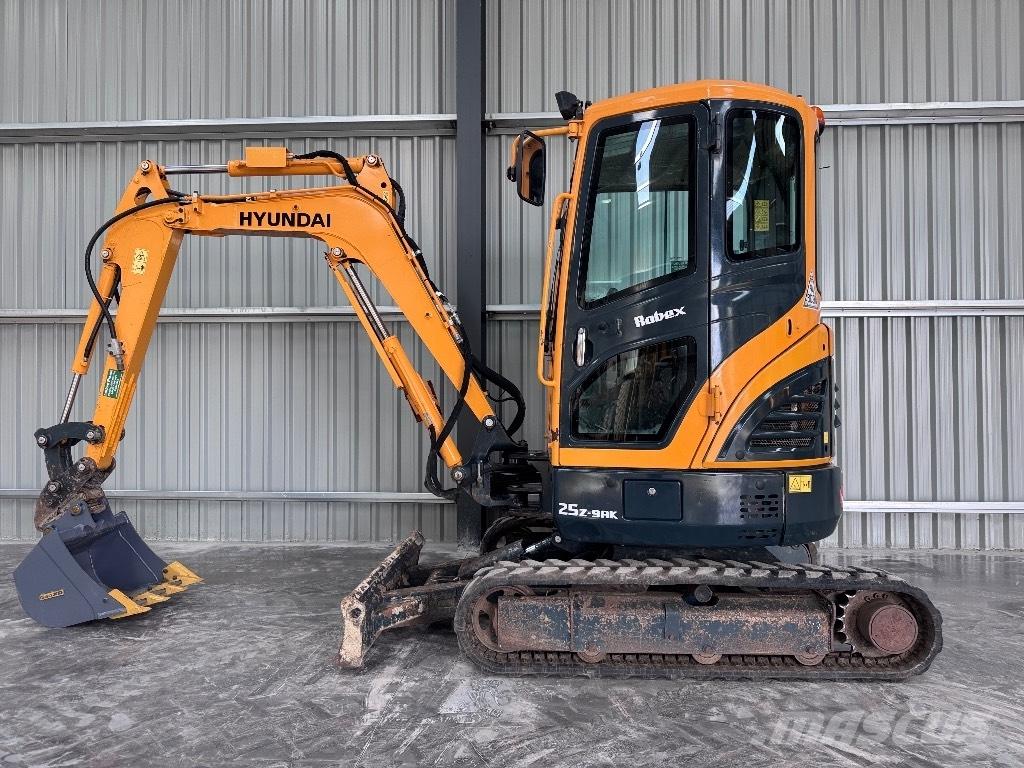 Hyundai R25Z-9 AK Mini excavadoras < 7t