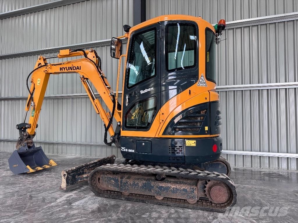 Hyundai R25Z-9 AK Mini excavadoras < 7t