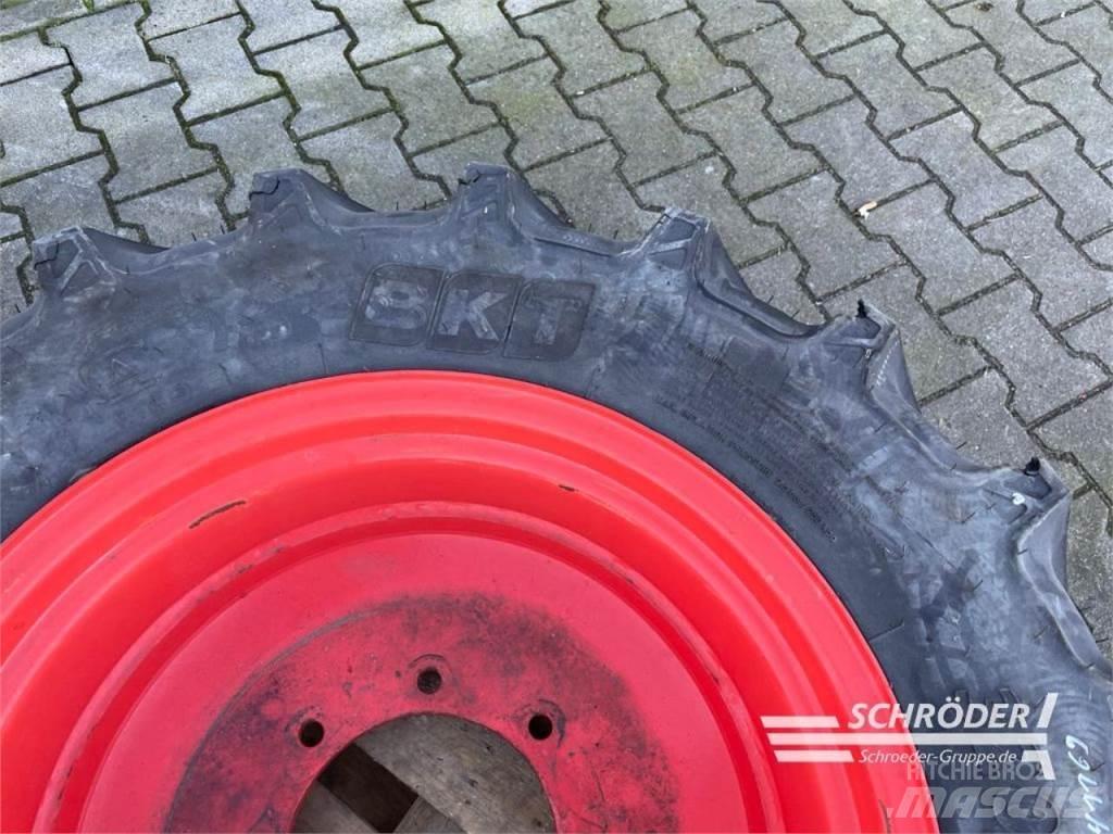 BKT 1X 320/70 R24 Neumáticos, ruedas y llantas