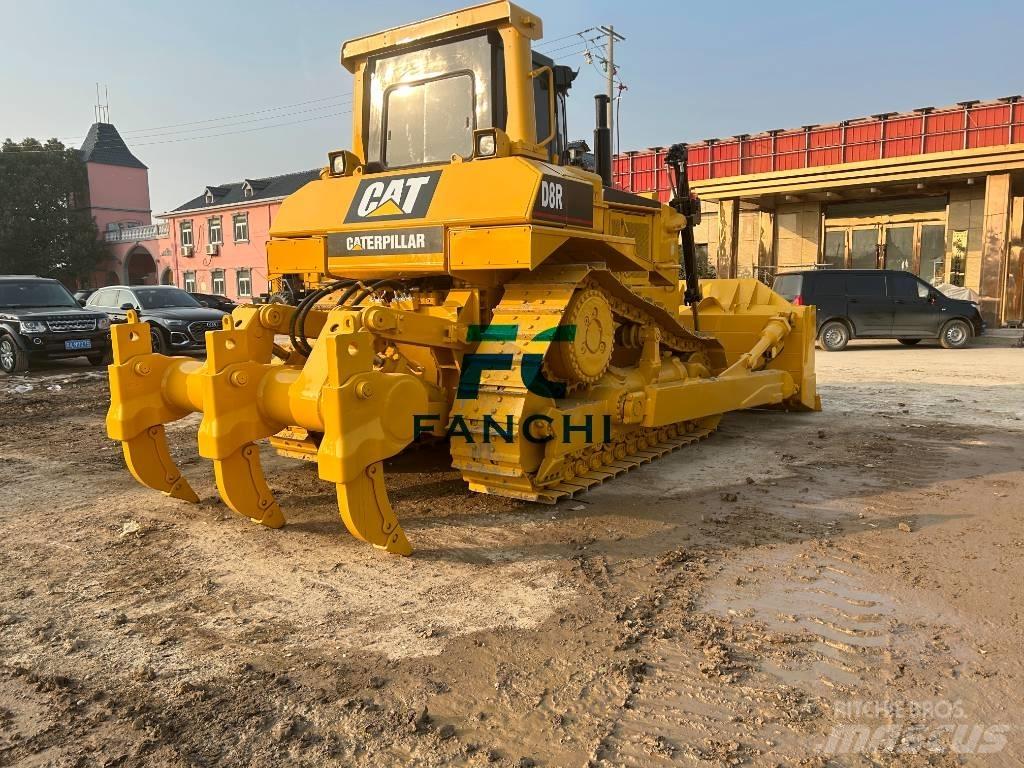 CAT D 8 R Buldozer sobre oruga