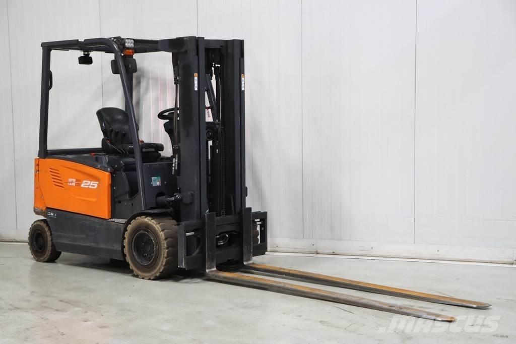 Doosan B25X-7 Carretillas de horquilla eléctrica