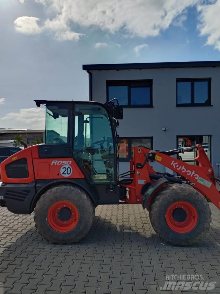 Kubota R 082 Cargadoras sobre ruedas