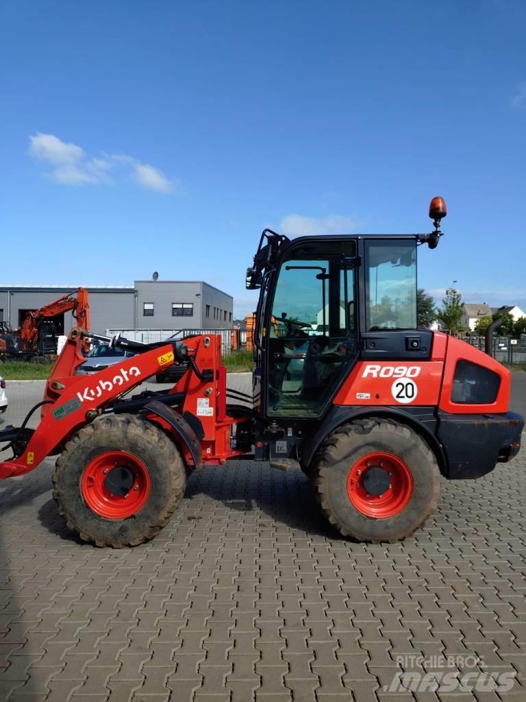 Kubota R 082 Cargadoras sobre ruedas