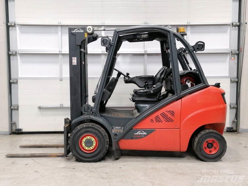 Linde H30T-02 Carretillas LPG