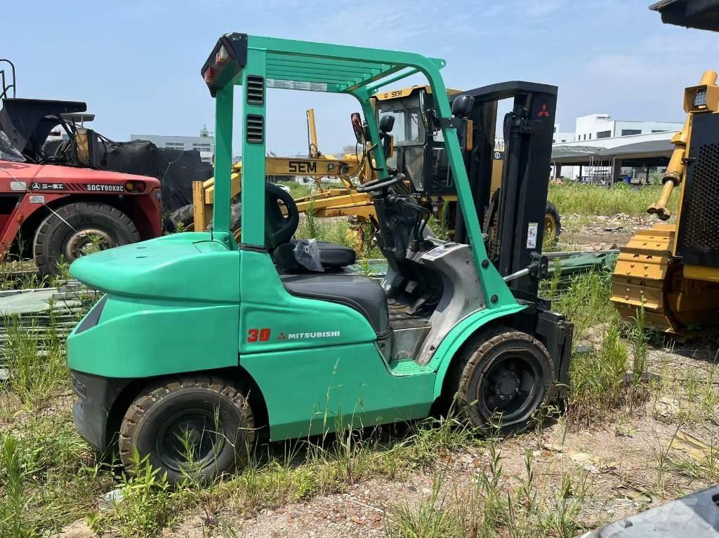 Mitsubishi FD 30 N Carretillas diesel