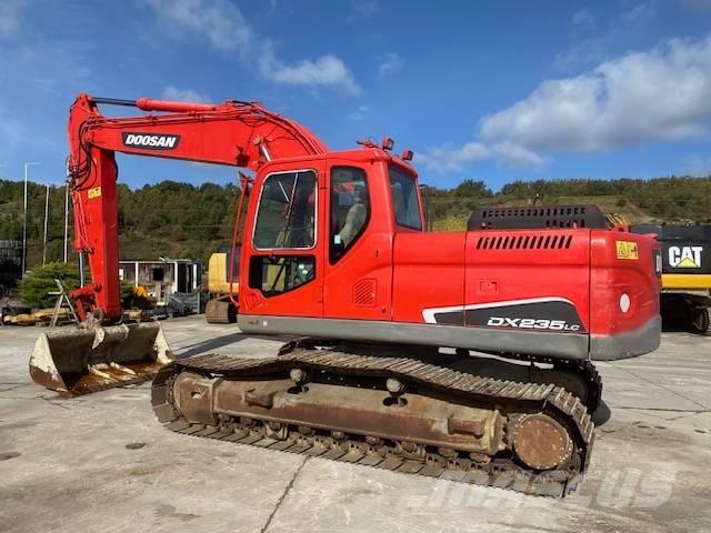 Doosan DX 235 LC Excavadoras de cadenas