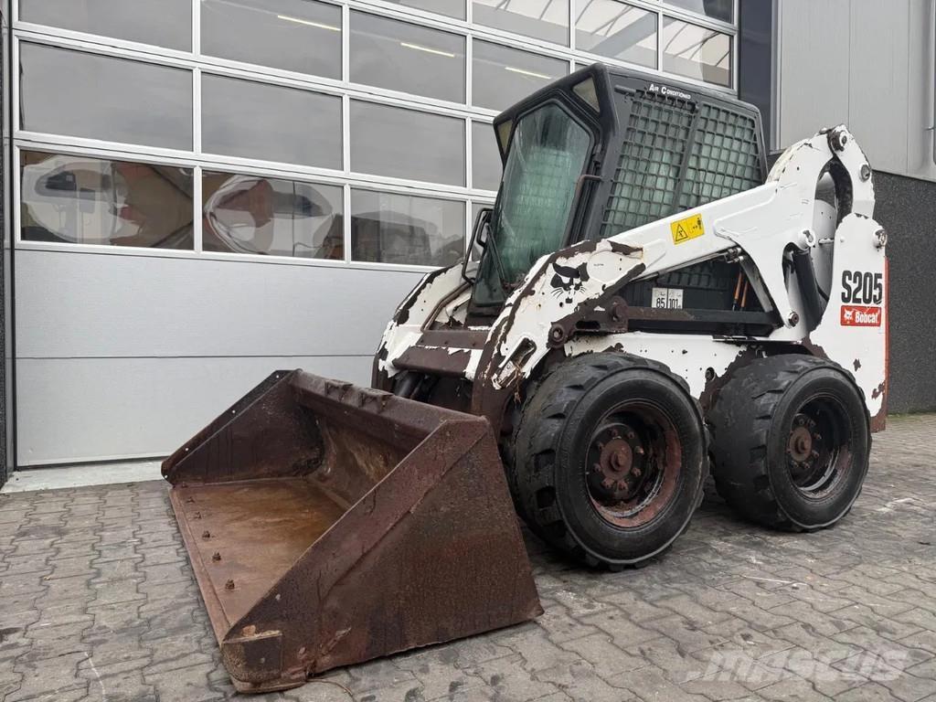 Bobcat S205 Minicargadoras