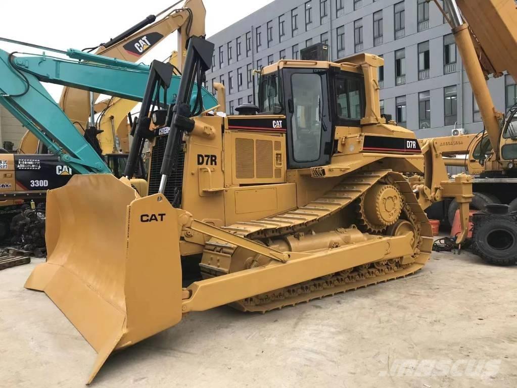 CAT D 7 R Buldozer sobre oruga