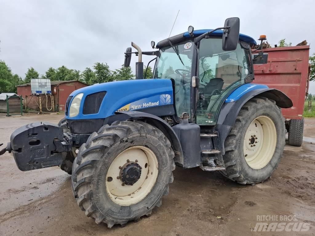New Holland T 6030 Tractores