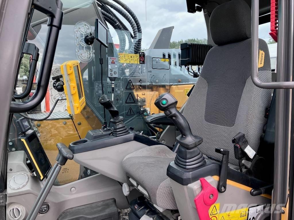 Volvo ECR 235 E Excavadoras de cadenas