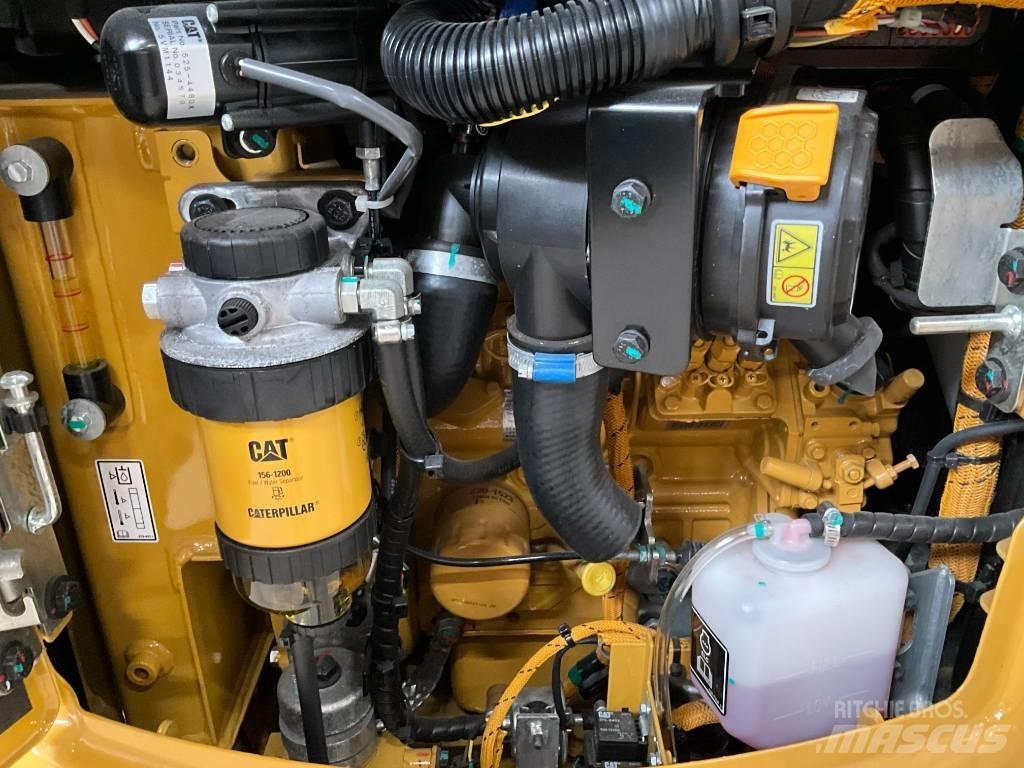 CAT 301.8 UNUSED Mini excavadoras < 7t