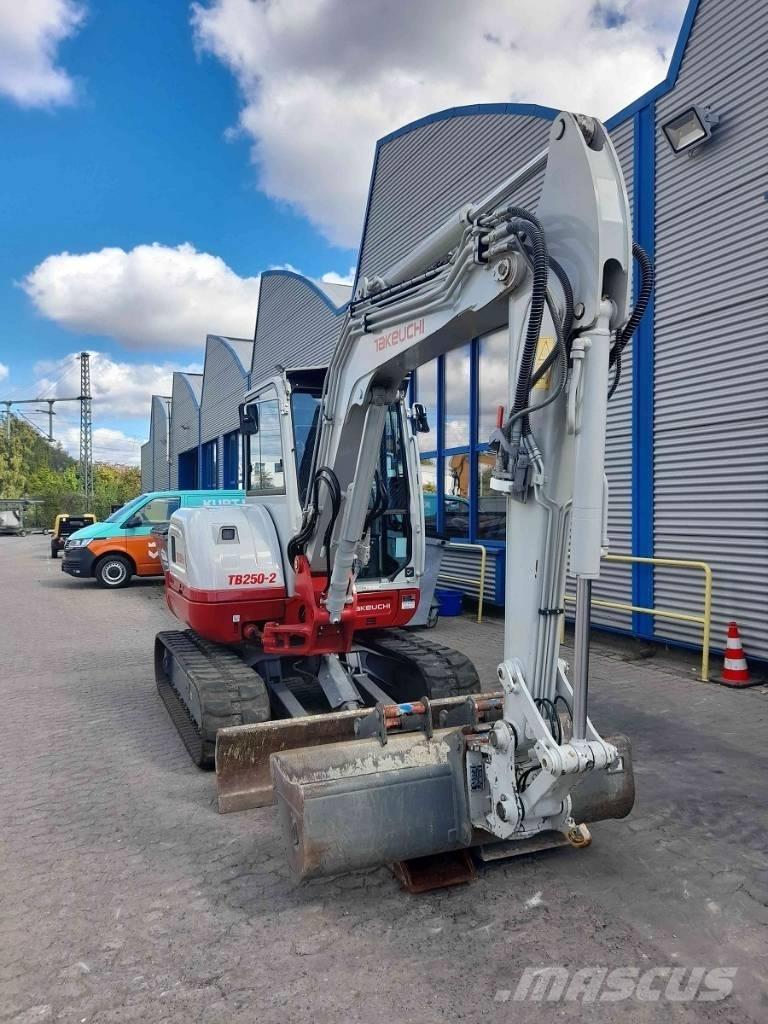 Takeuchi TB 250-2 Mini excavadoras < 7t