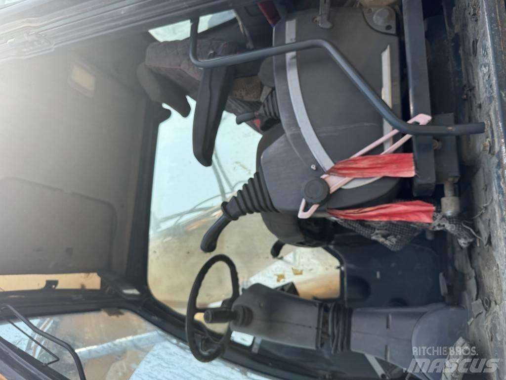 Hyundai R 150 W-9 Excavadoras de ruedas