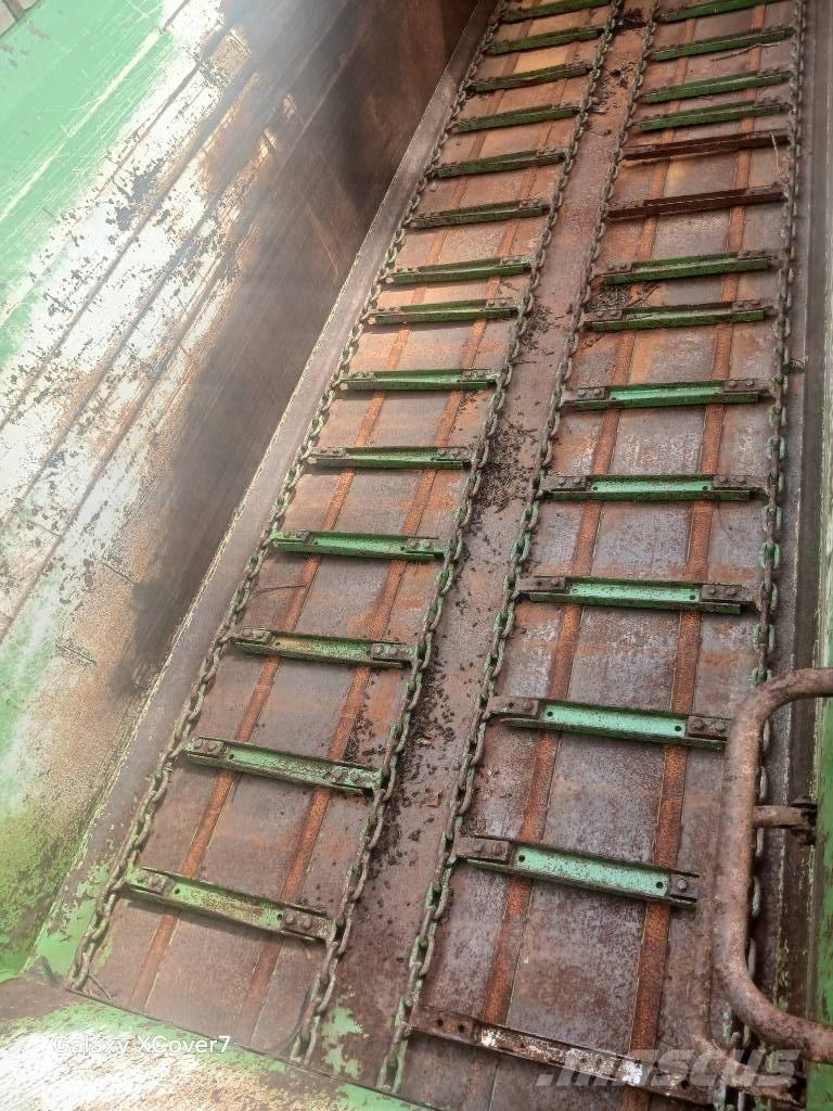 Pronar NV161/4 Remolques esparcidores de estiércol
