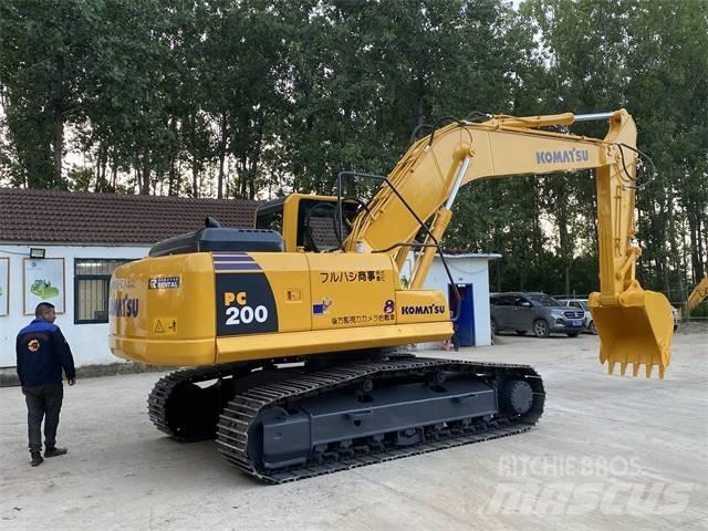 Komatsu PC200-8 Excavadoras de cadenas