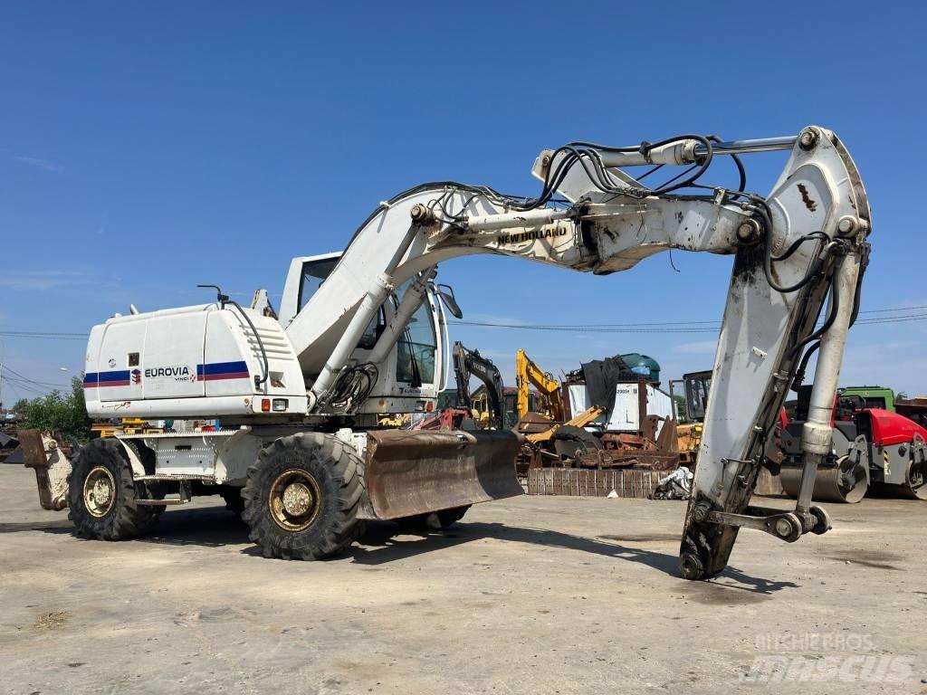New Holland MH Plus Excavadoras de ruedas