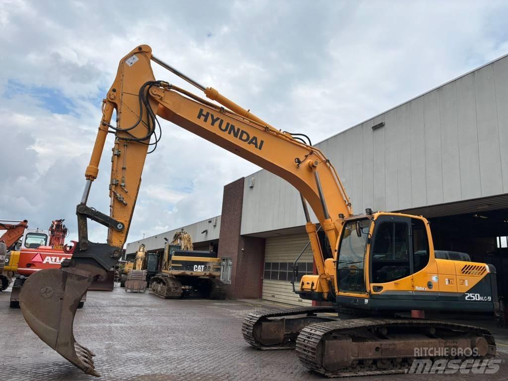 Hyundai 250NLC-9 Excavadoras de cadenas