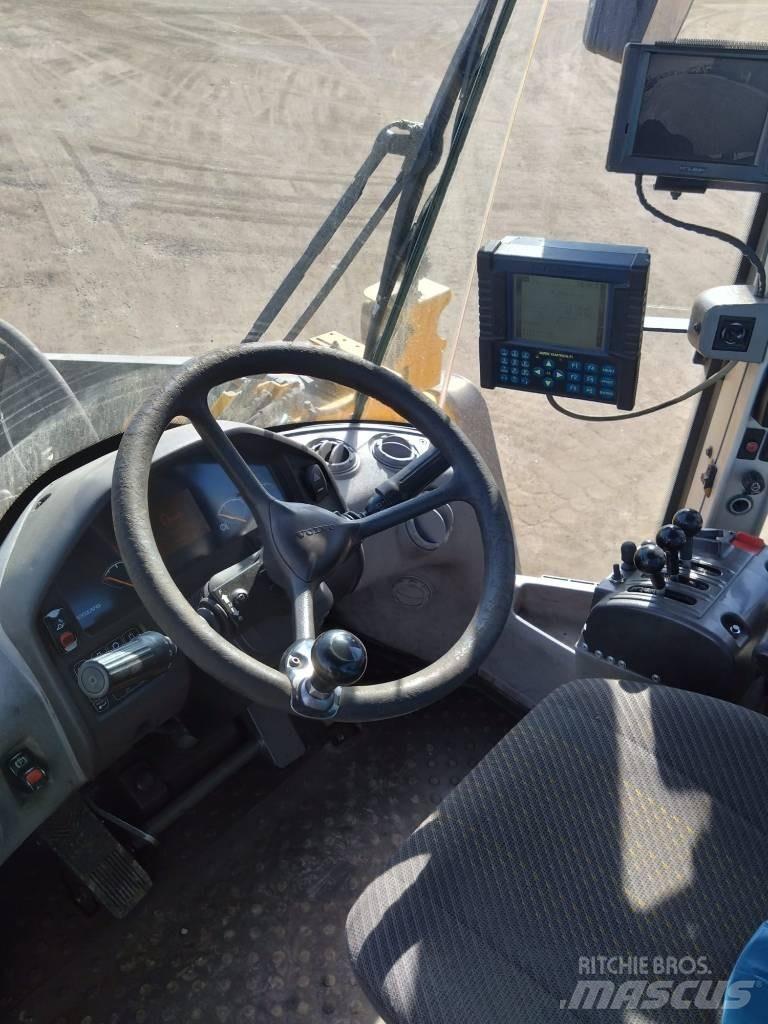 Volvo L 220 F Cargadoras sobre ruedas