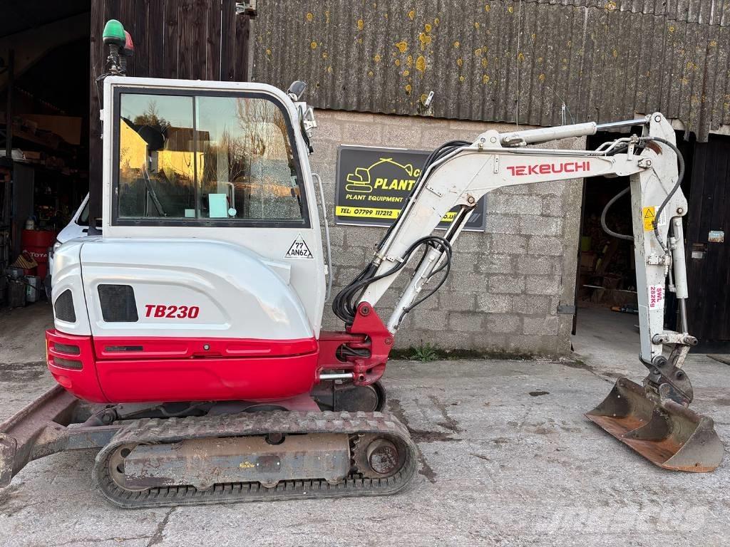 Takeuchi TB 230 Mini excavadoras < 7t