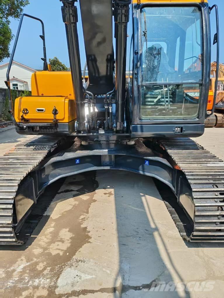 Hyundai R220LC-9S Excavadoras de cadenas