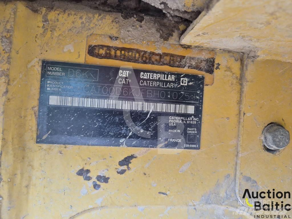 CAT D 6 K Buldozer sobre oruga
