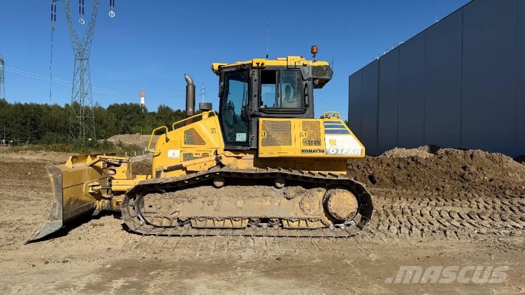 Komatsu D 61 PXI-23 Buldozer sobre oruga