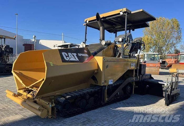 CAT AP 655D Asfaltadoras